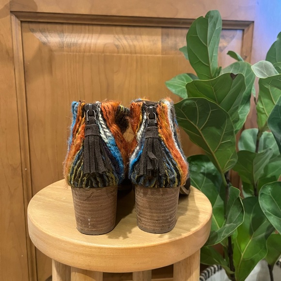 Tom’s wool booties - Picture 3 of 3